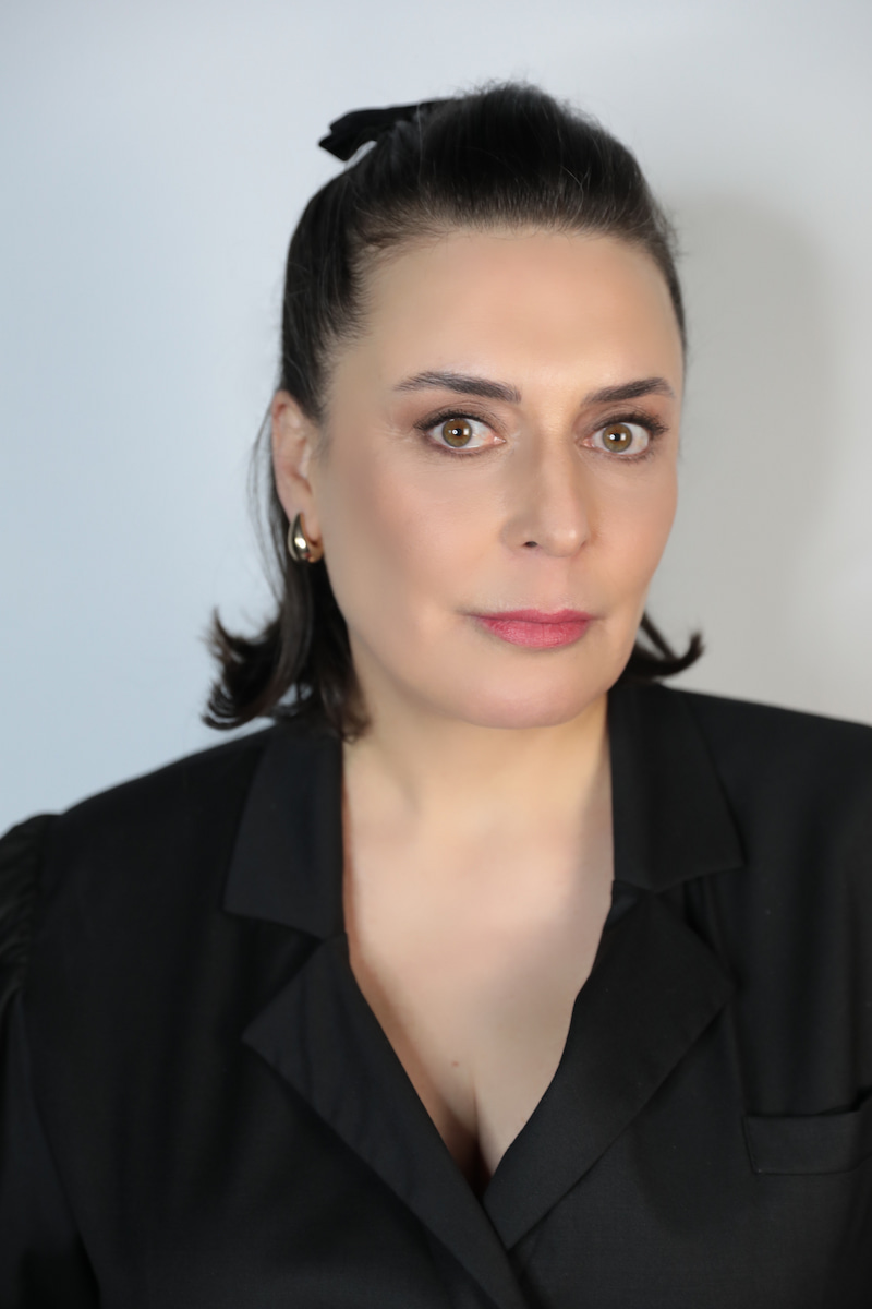 MÜNİRE APAYDIN (2)